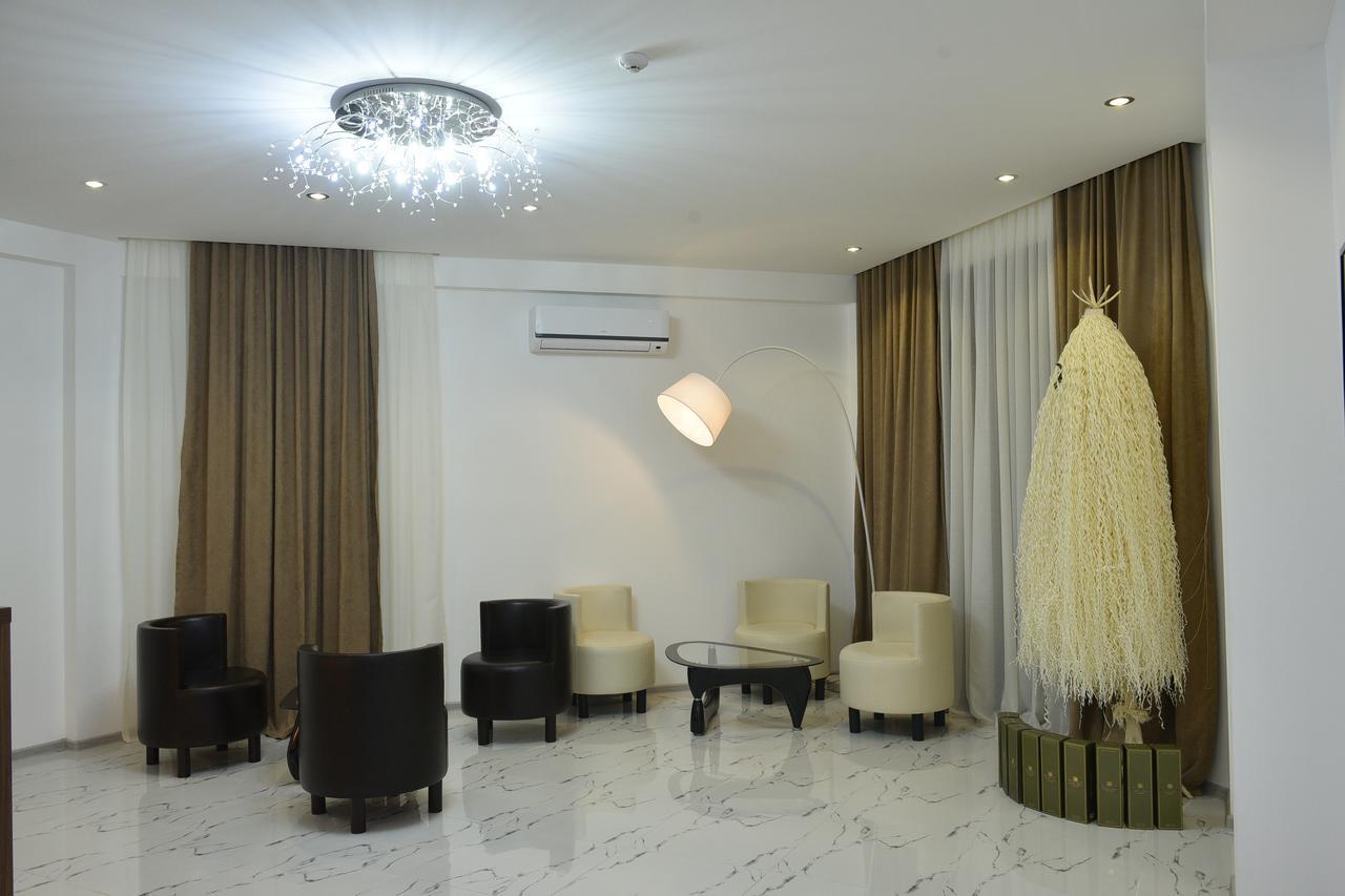 Hotel King Tom Tiflis Exterior foto